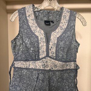 Super Cute Sleevless Cotton Top